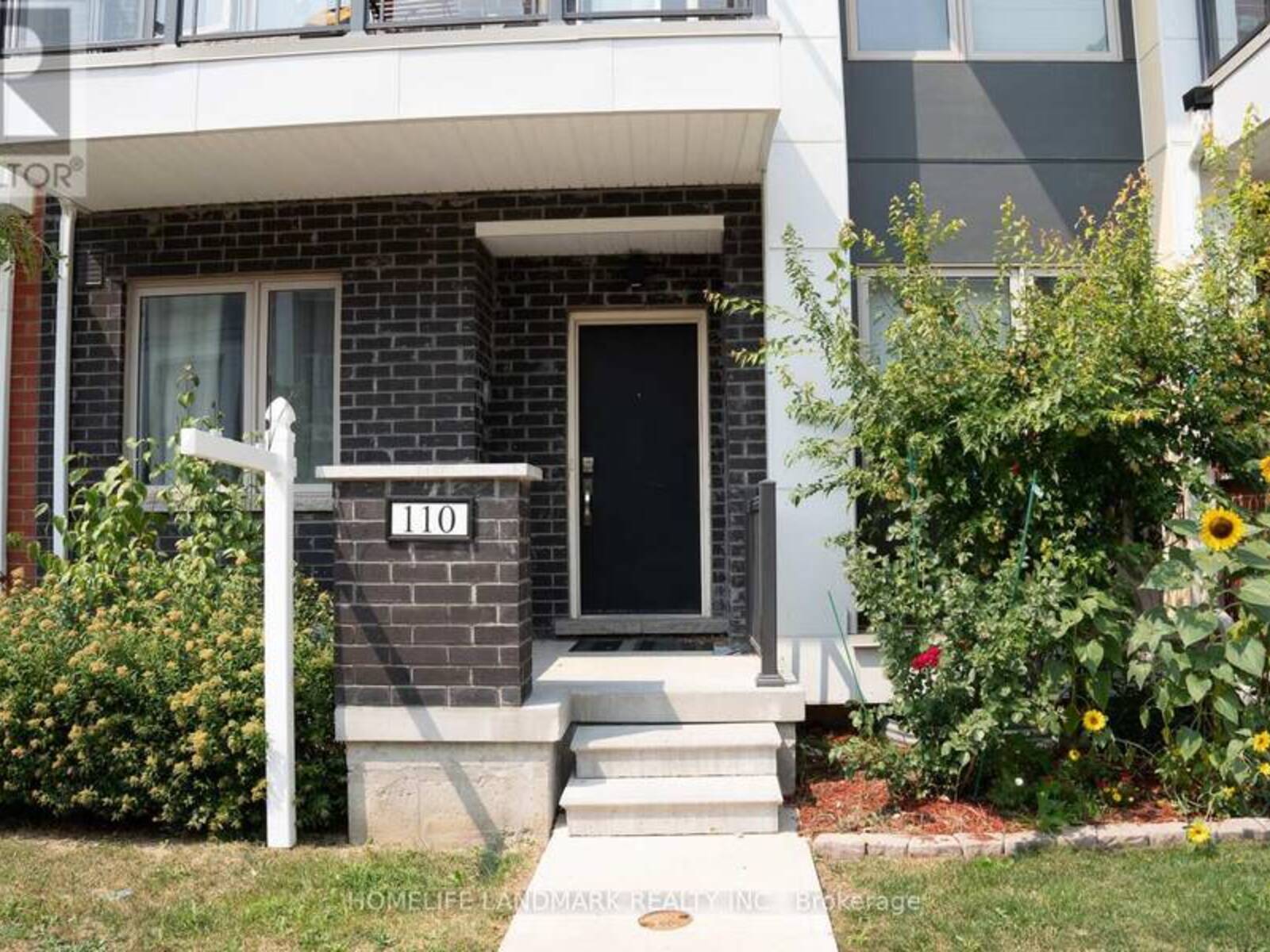 110 WILLIAM DUNCAN ROAD, Toronto, Ontario M3K 0C7