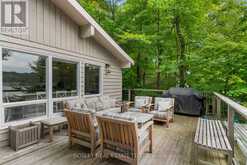 COTTAGE - 152 FARLAIN LAKE ROAD E | Tiny Ontario | Slide Image Three