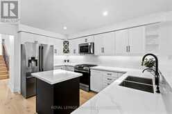 409 ALEX DONER DRIVE | Newmarket Ontario | Slide Image Ten