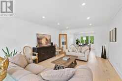 409 ALEX DONER DRIVE | Newmarket Ontario | Slide Image Seven