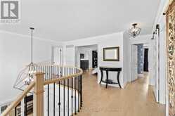 409 ALEX DONER DRIVE | Newmarket Ontario | Slide Image Fourteen