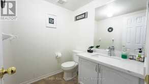 13 BURNSTOWN CIRCLE | Brampton Ontario | Slide Image Nine