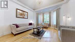 43 DENHAM DRIVE | Richmond Hill Ontario | Slide Image Six