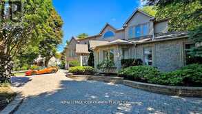 43 DENHAM DRIVE | Richmond Hill Ontario | Slide Image Three
