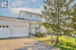 15 JENNINGS DRIVE | Penetanguishene Ontario | Slide Image Two