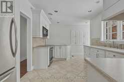 530 BLYTHWOOD ROAD | Toronto Ontario | Slide Image Thirteen