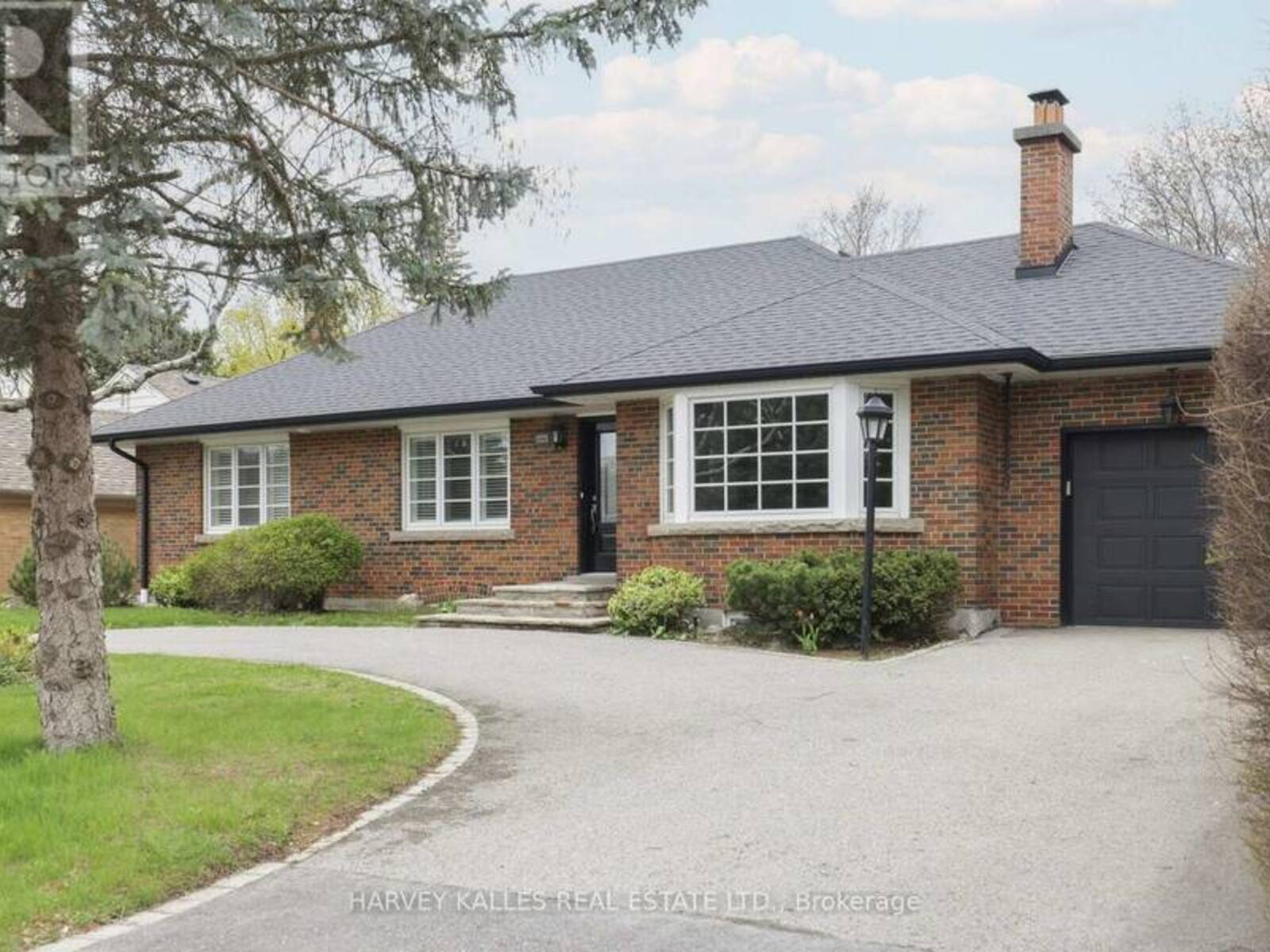 530 BLYTHWOOD ROAD, Toronto, Ontario M4N 1B3