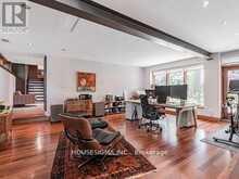 94 LAURENTIDE DRIVE | Toronto Ontario | Slide Image Twelve