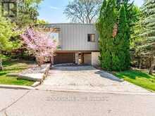 94 LAURENTIDE DRIVE | Toronto Ontario | Slide Image Thirty