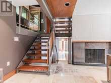 94 LAURENTIDE DRIVE | Toronto Ontario | Slide Image Nine