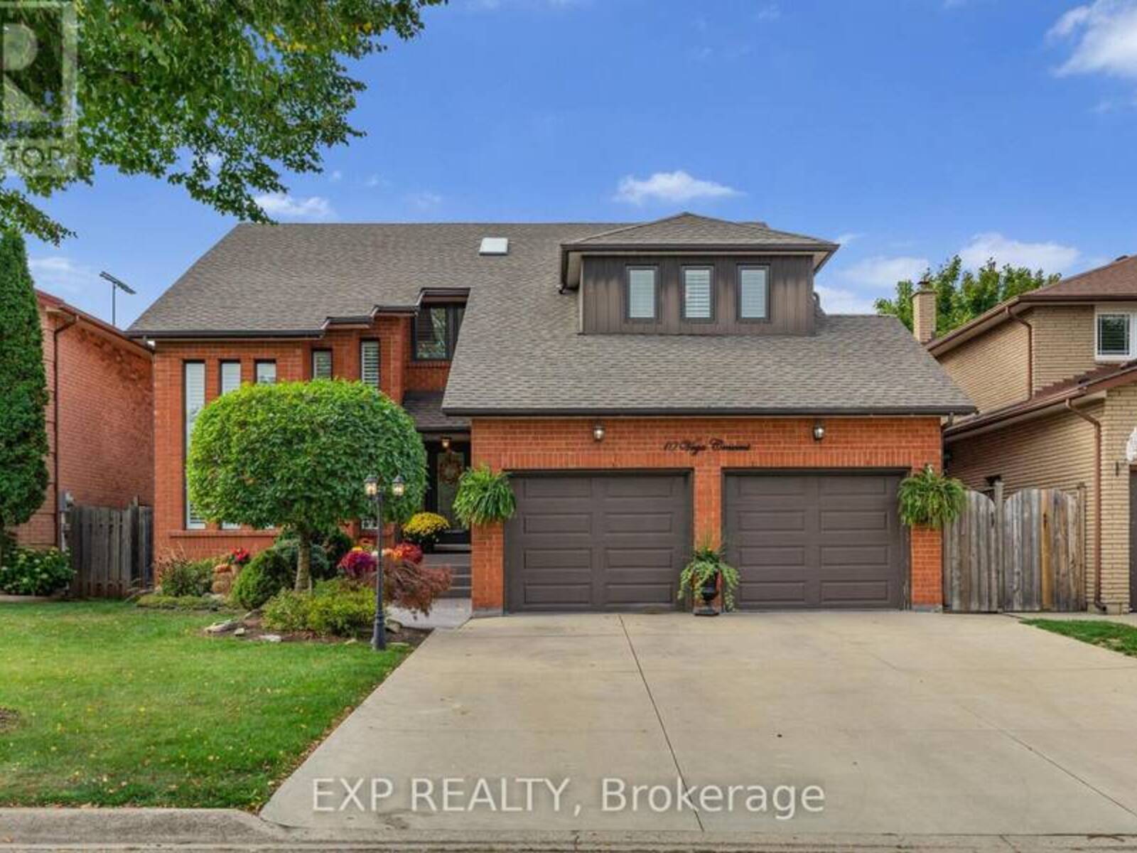 10 VEGA CRESCENT, Hamilton, Ontario L8E 4S7