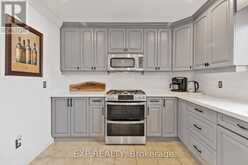 10 VEGA CRESCENT | Hamilton Ontario | Slide Image Nine