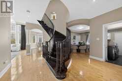 2481 WHISTLING SPRINGS CRESCENT | Oakville Ontario | Slide Image Seven