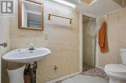 2117 EDINBURGH DRIVE | Burlington Ontario | Slide Image Thirty-three