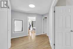 2 DEER VALLEY CRESCENT | London Ontario | Slide Image Nineteen