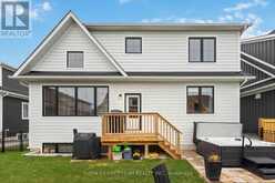 122 COURTLAND STREET | The Blue Mountains Ontario | Slide Image Thirty-seven