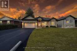 17 TREE TOP STREET | Angus Ontario | Slide Image Forty-five