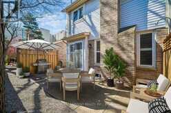 30 - 5255 LAKESHORE ROAD | Burlington Ontario | Slide Image Twenty-two