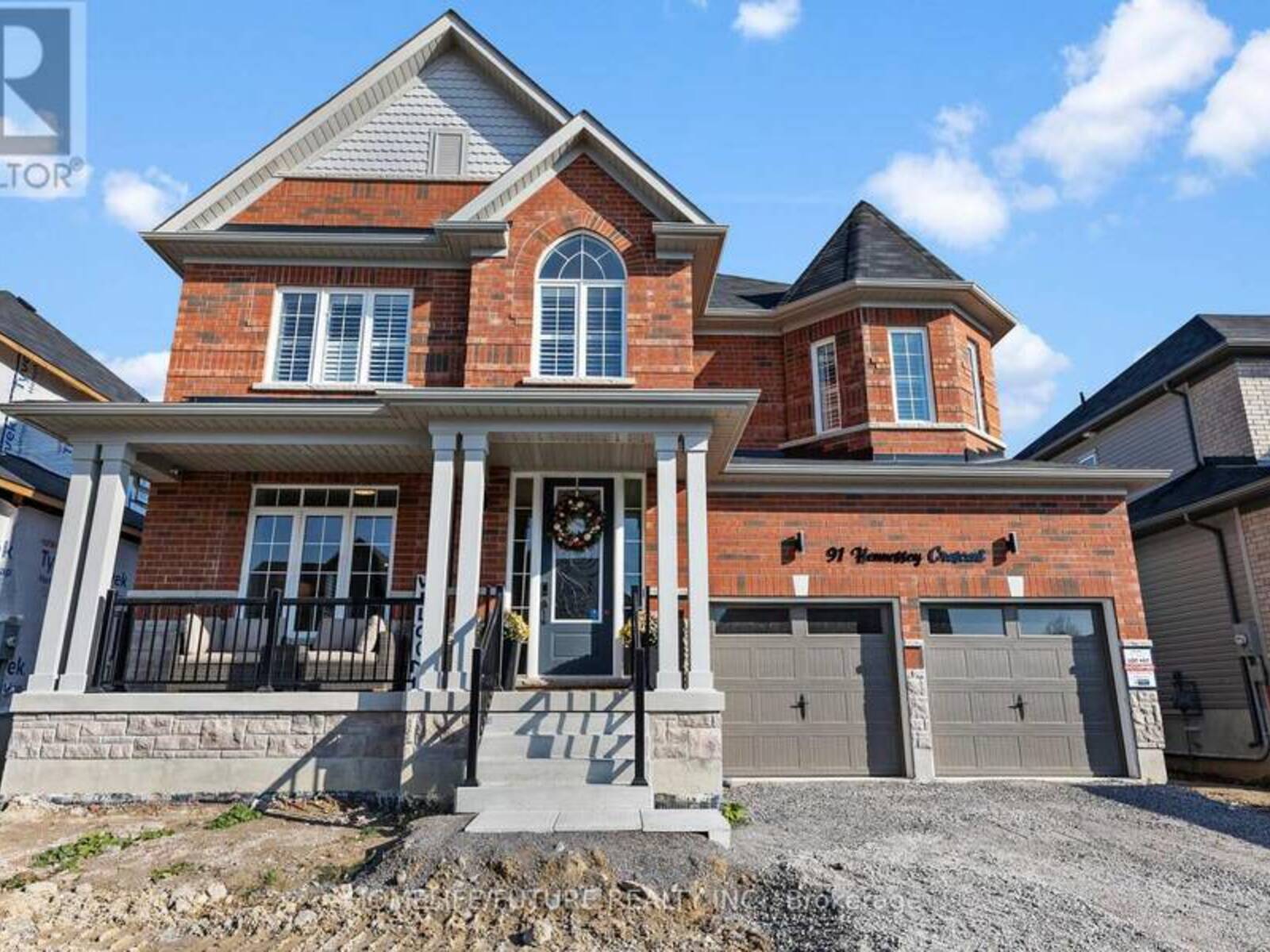 91 HENNESSEY CRESCENT, Lindsay, Ontario K9V 0P4
