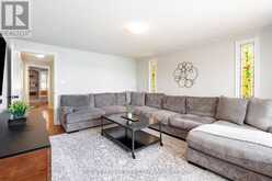 10 WHITE OAKS ROAD | Barrie Ontario | Slide Image Fifteen