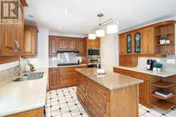 10 WHITE OAKS ROAD | Barrie Ontario | Slide Image Six