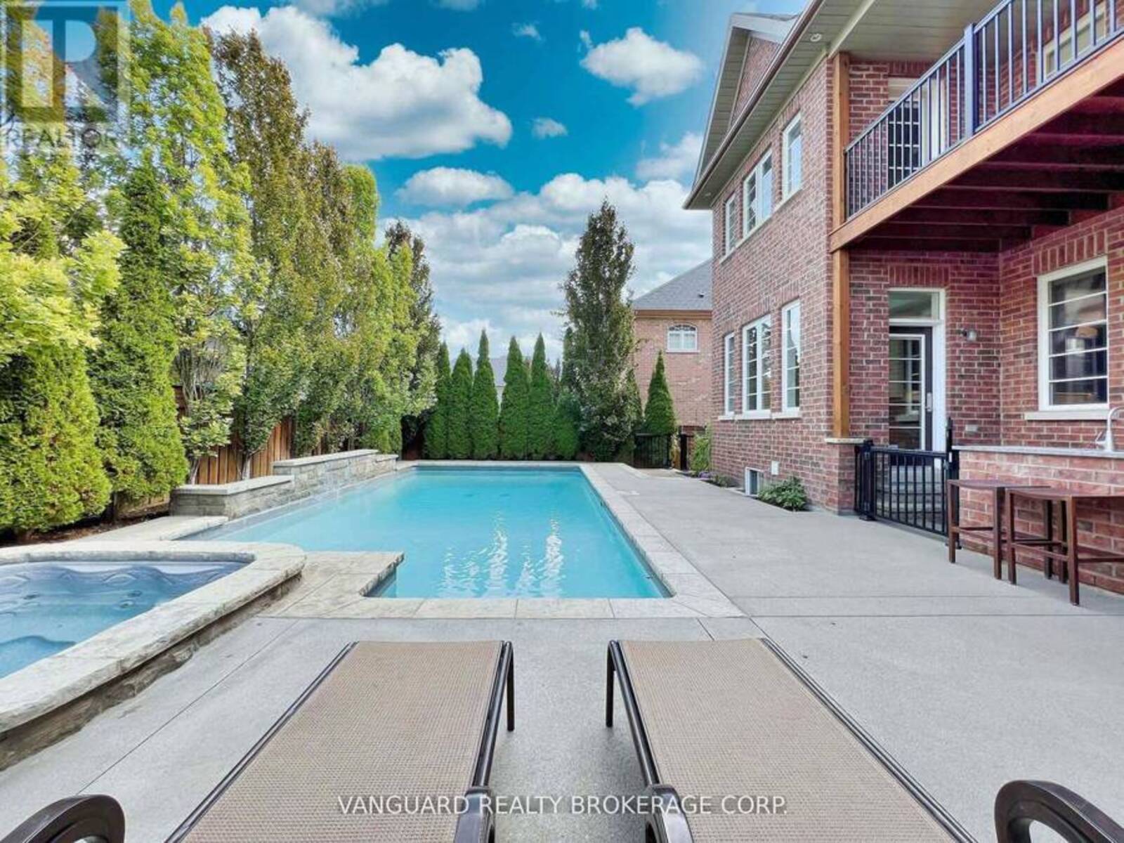 7 CAPE GEORGE TRAIL, Nobleton, Ontario L7B 0A2