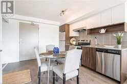 A305 - 1117 COOKE BOULEVARD | Burlington Ontario | Slide Image Ten