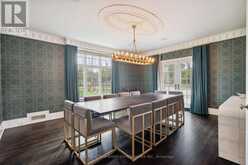 15 PARK LANE CIRCLE | Toronto Ontario | Slide Image Nine