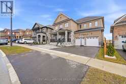 19 RIDGEVIEW COURT | Bradford West Gwillimbury Ontario | Slide Image Three
