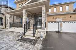 19 RIDGEVIEW COURT | Bradford West Gwillimbury Ontario | Slide Image Five