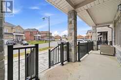 19 RIDGEVIEW COURT | Bradford West Gwillimbury Ontario | Slide Image Six