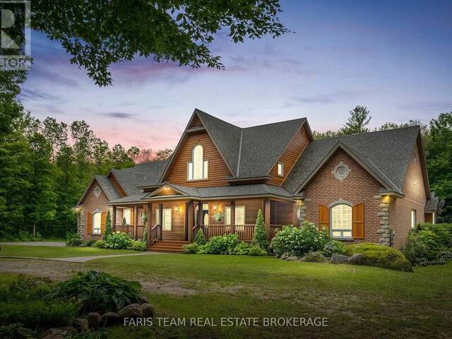697 LAFONTAINE ROAD E Tiny Ontario, L9M 0S5 - 6 Bedrooms Home For Sale