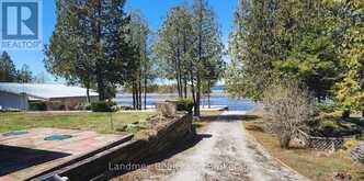 268 DORCAS BAY ROAD | Tobermory Ontario | Slide Image Thirty-one