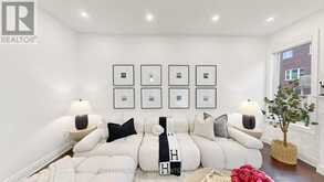89 HARTNEY DRIVE | Richmond Hill Ontario | Slide Image Fifteen