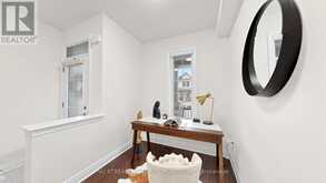 89 HARTNEY DRIVE | Richmond Hill Ontario | Slide Image Nine