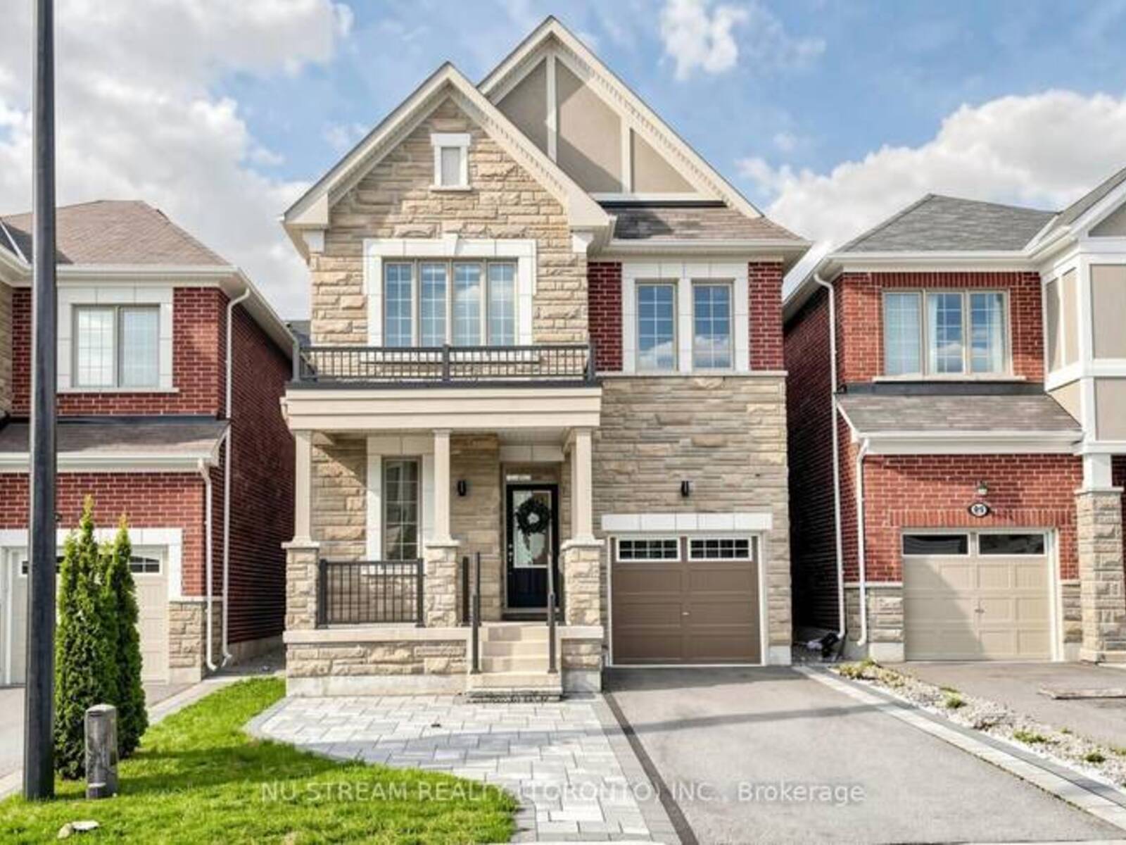 89 HARTNEY DRIVE, Richmond Hill, Ontario L4S 0K5