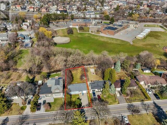 15 PIONEER DRIVE Mississauga Ontario, L5M 1G8 - 3 Bedrooms Home For Sale