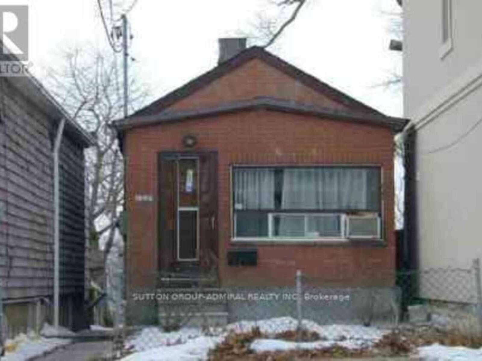 128 SPEARS STREET, Toronto, Ontario M6N 3X7