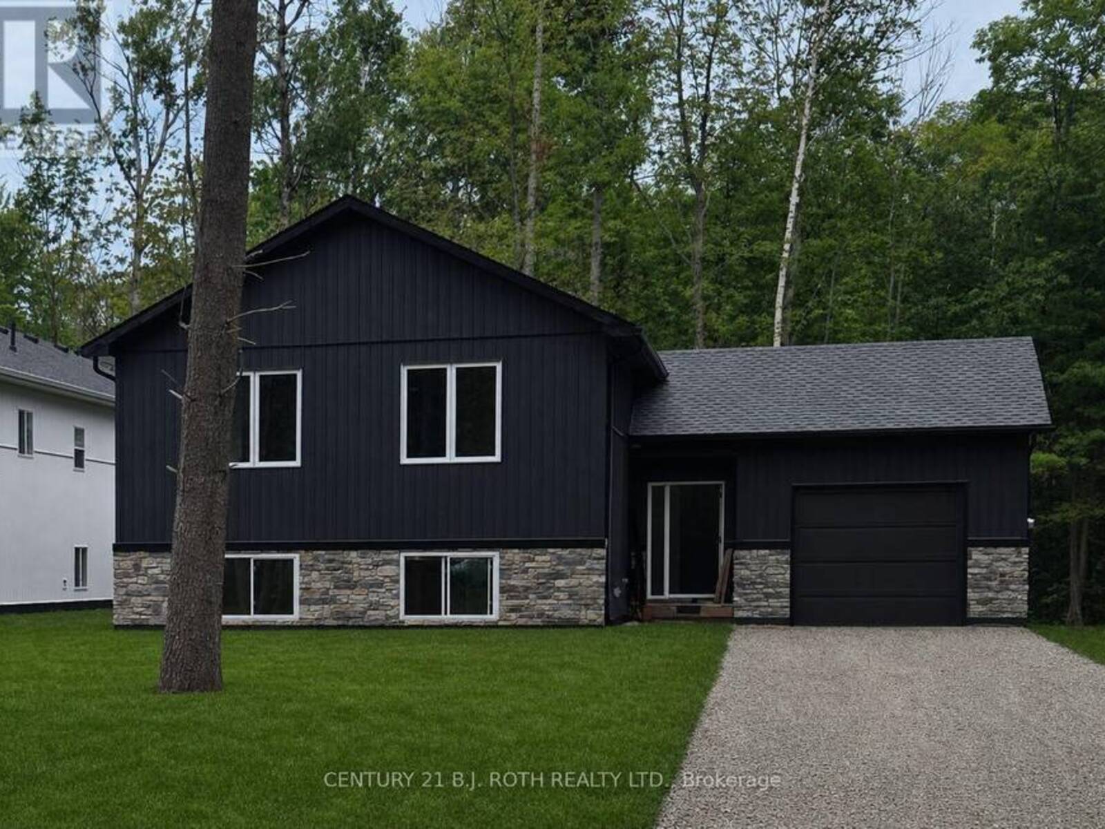 3183 COVE AVENUE, Innisfil, Ontario L9S 2K7