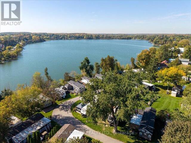 15 HAWAIIAN CIRCLE Whitchurch-Stouffville Ontario, L0G 1E0 - 2 Bedrooms Home For Sale