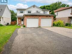 92 HIGHLAND CRESCENT Kitchener Ontario, N2M 5C1