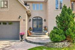 35 LIDO DRIVE | Hamilton Ontario | Slide Image Three