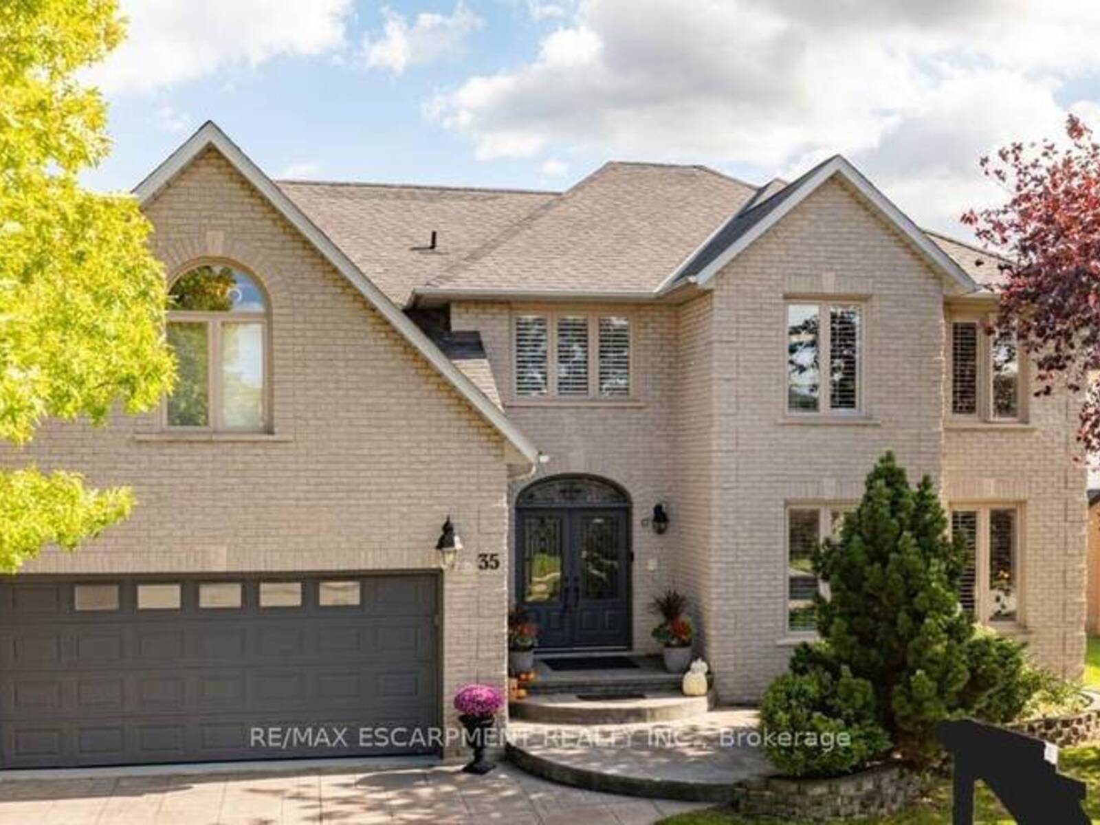 35 LIDO DRIVE, Hamilton, Ontario L8E 5E8