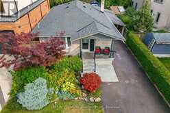 586 CURZON AVENUE | Mississauga Ontario | Slide Image Five