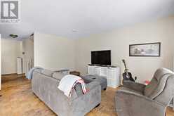 11 - 21 FOUR WINDS DRIVE | Toronto Ontario | Slide Image Seven