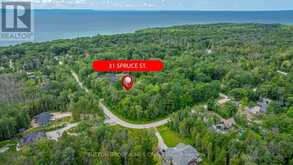 31 SPRUCE STREET | Tiny Ontario | Slide Image Two