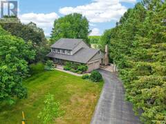 8 GRANT COURT East Gwillimbury Ontario, L0G 1R0