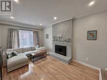 168 WILLOW LANE | Newmarket Ontario | Slide Image Sixteen