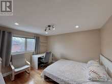 168 WILLOW LANE | Newmarket Ontario | Slide Image Twenty