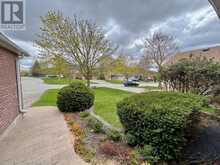 168 WILLOW LANE | Newmarket Ontario | Slide Image Four